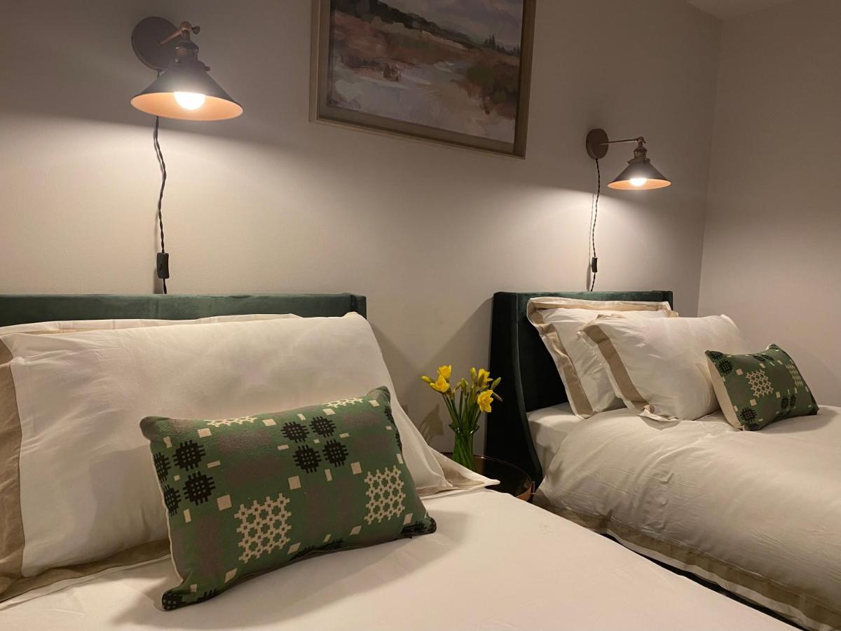 Llandudno Boutique Style Seaside Retreat With Stunning Views *