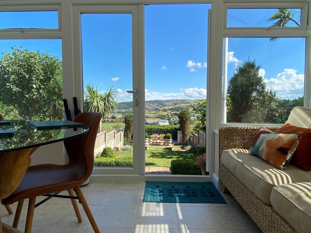 Llandudno Boutique Style Seaside Retreat With Stunning Views Holiday home Rhos-on-Sea