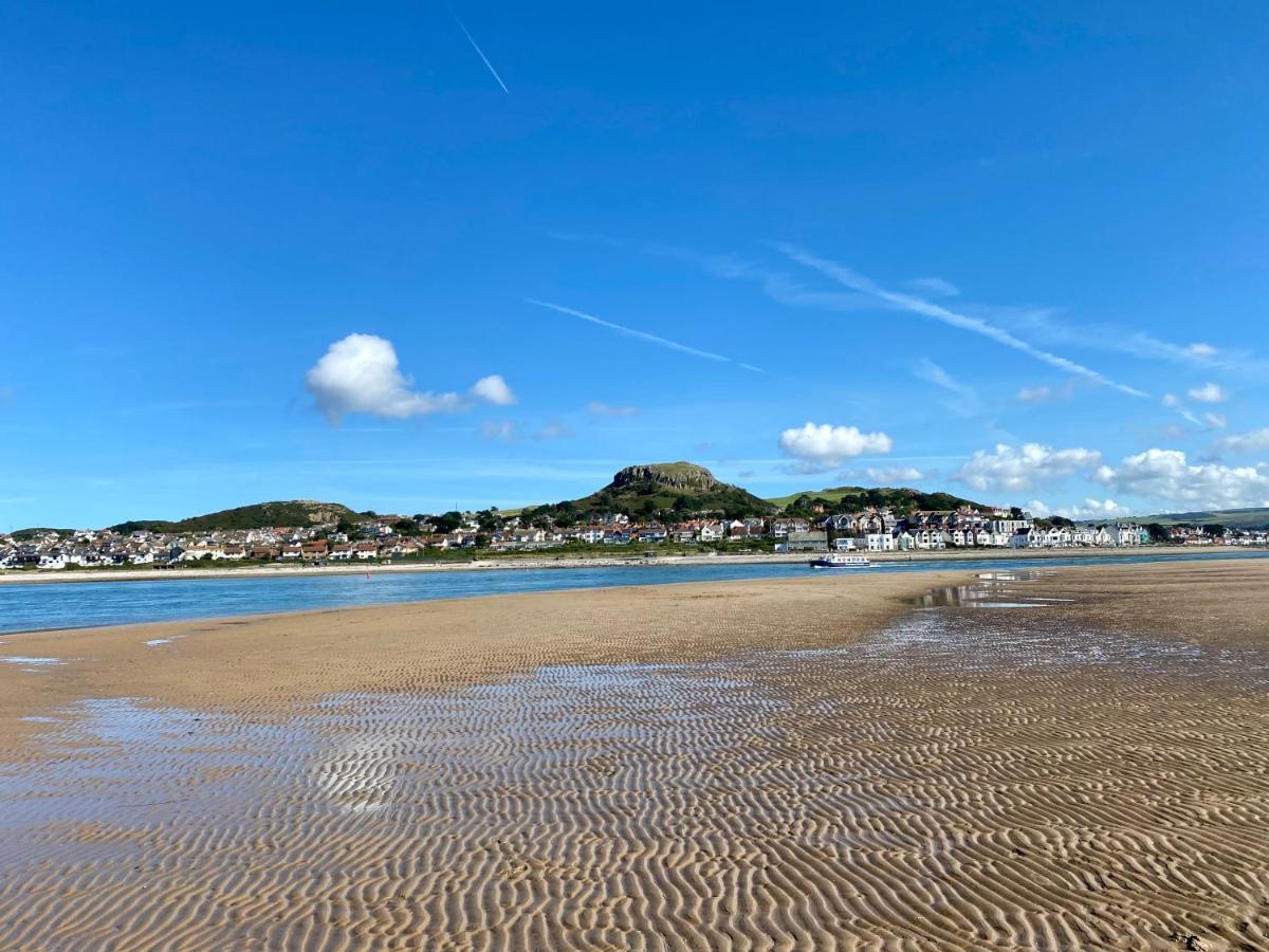 Llandudno Boutique Style Seaside Retreat With Stunning Views Ferienhaus Rhôs-on-Sea