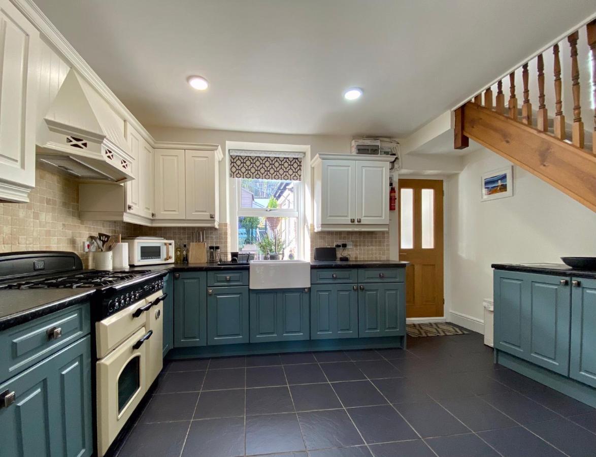 Llandudno Boutique Style Seaside Retreat With Stunning Views *